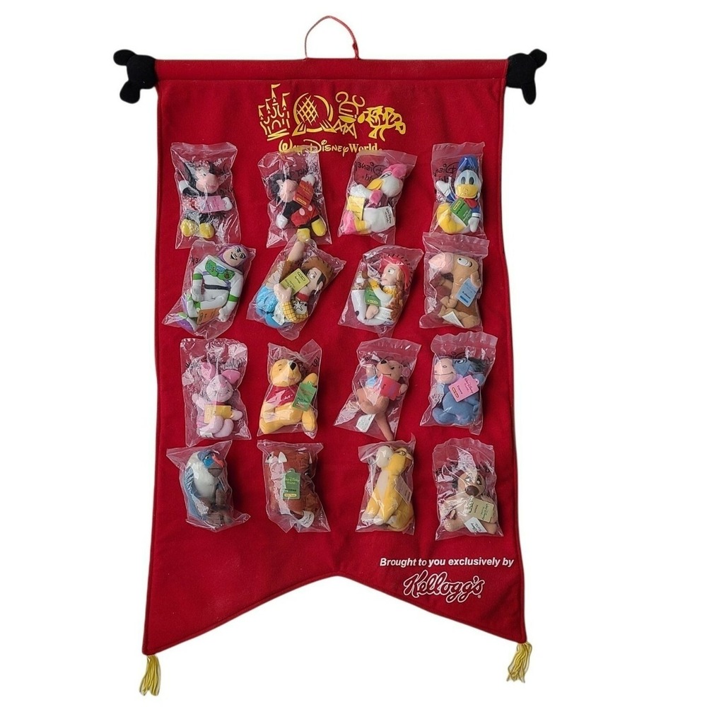 Walt Disney World Kelloggs Set 16 Mini Bean Plush With Display Wall Banner READ
